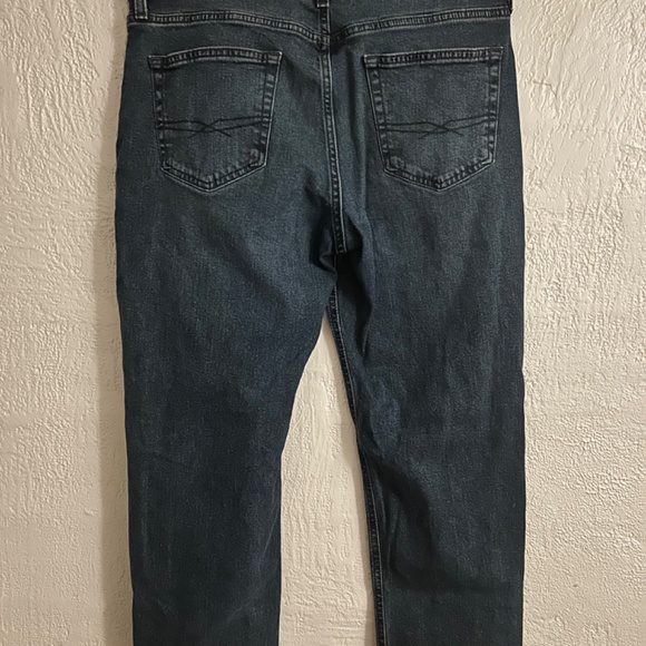 EUC - Levi Strauss Signature Athletic Jeans 34Wx30L - Picture 2 of 3